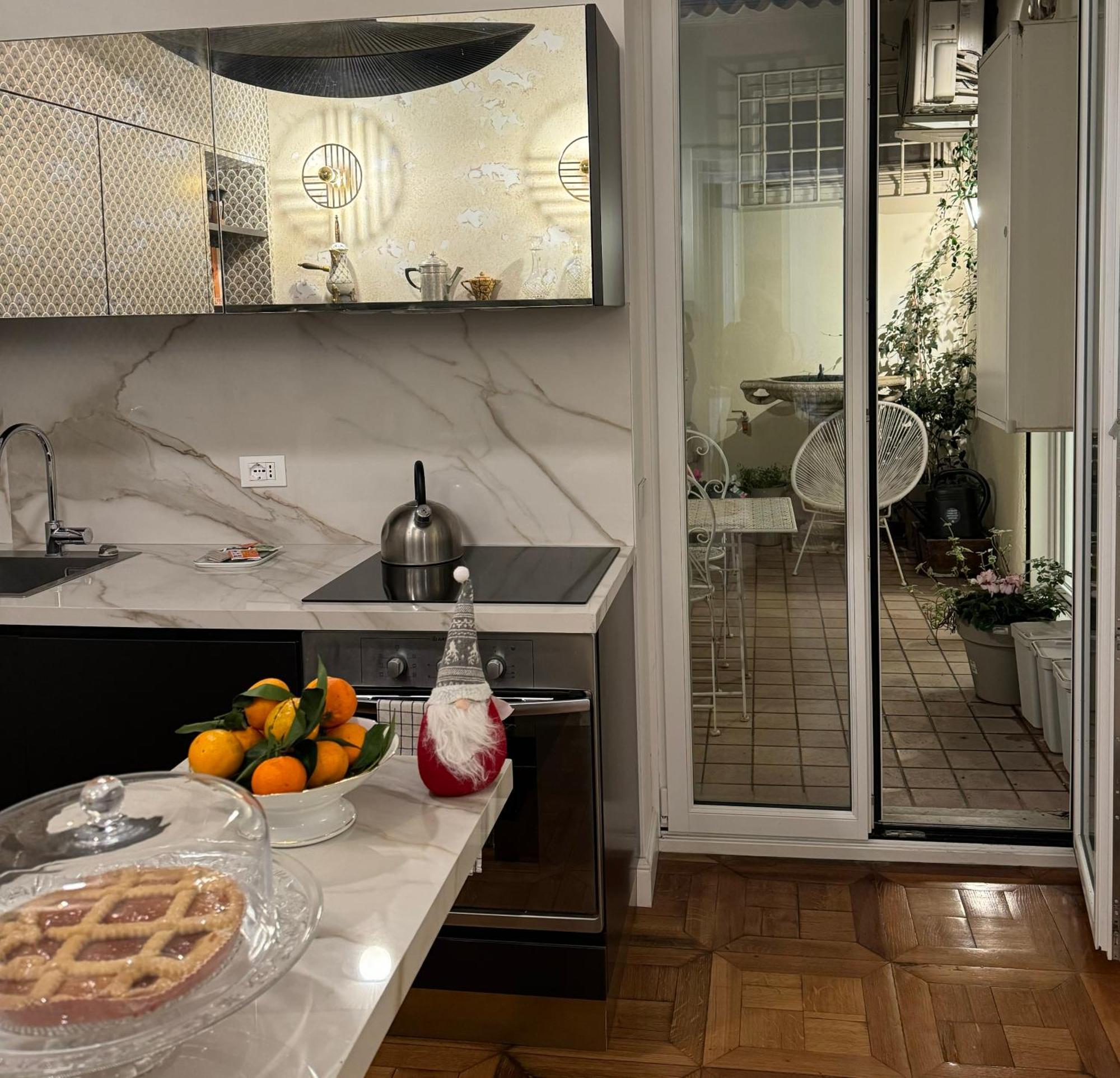 Casavignoni Luxury Apartment Near To Spanish Step Rome Exterior photo